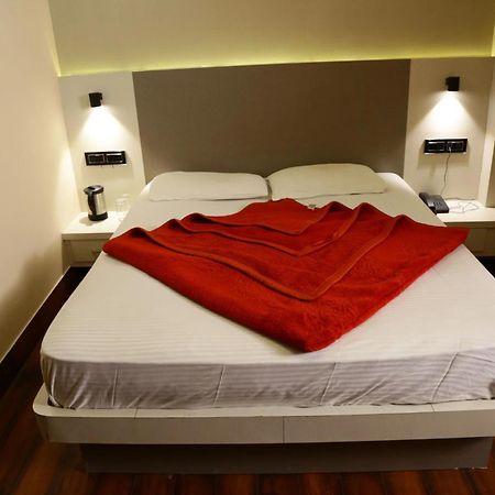 Aangan Regency Hotel Shimla Exterior photo