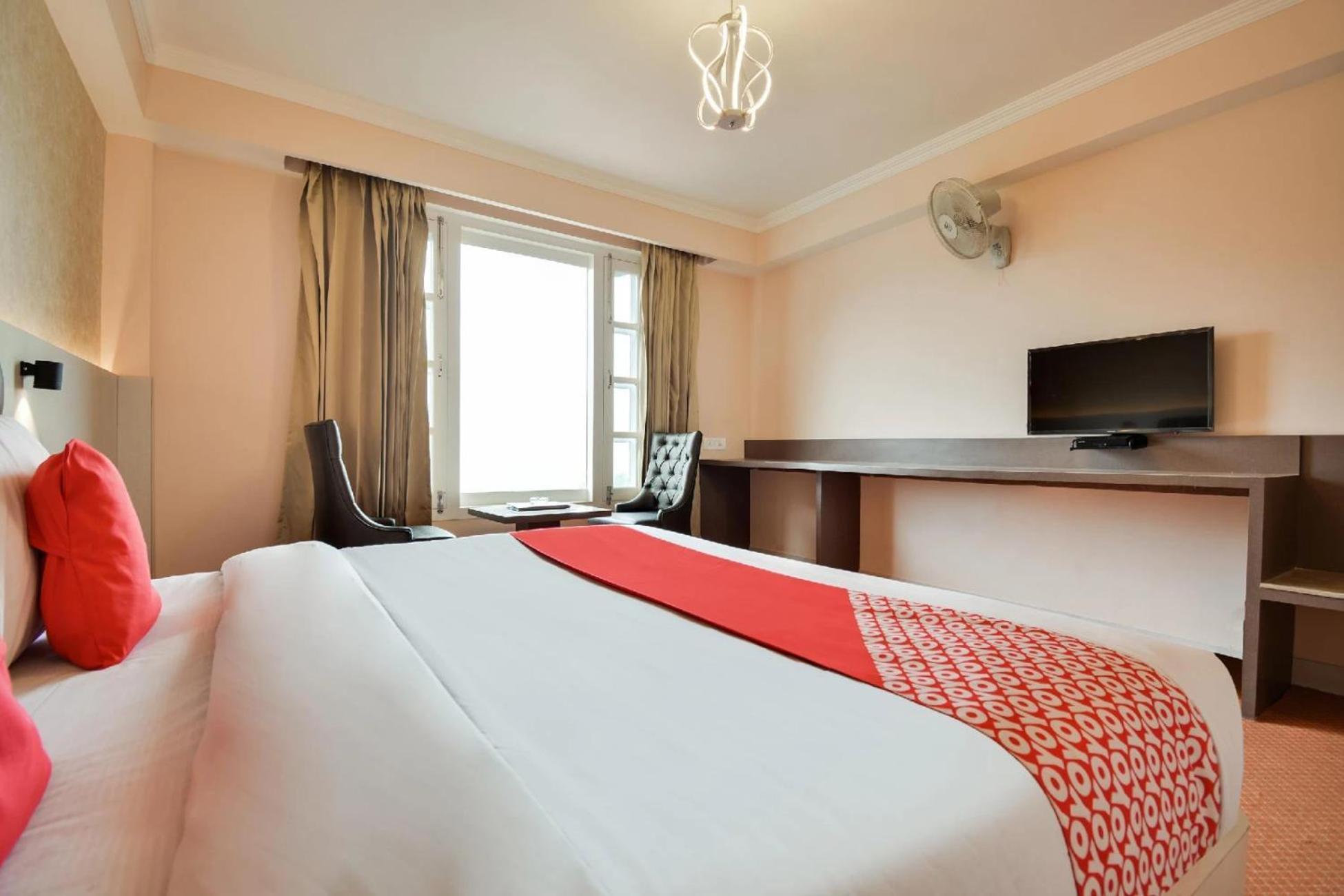 Aangan Regency Hotel Shimla Exterior photo