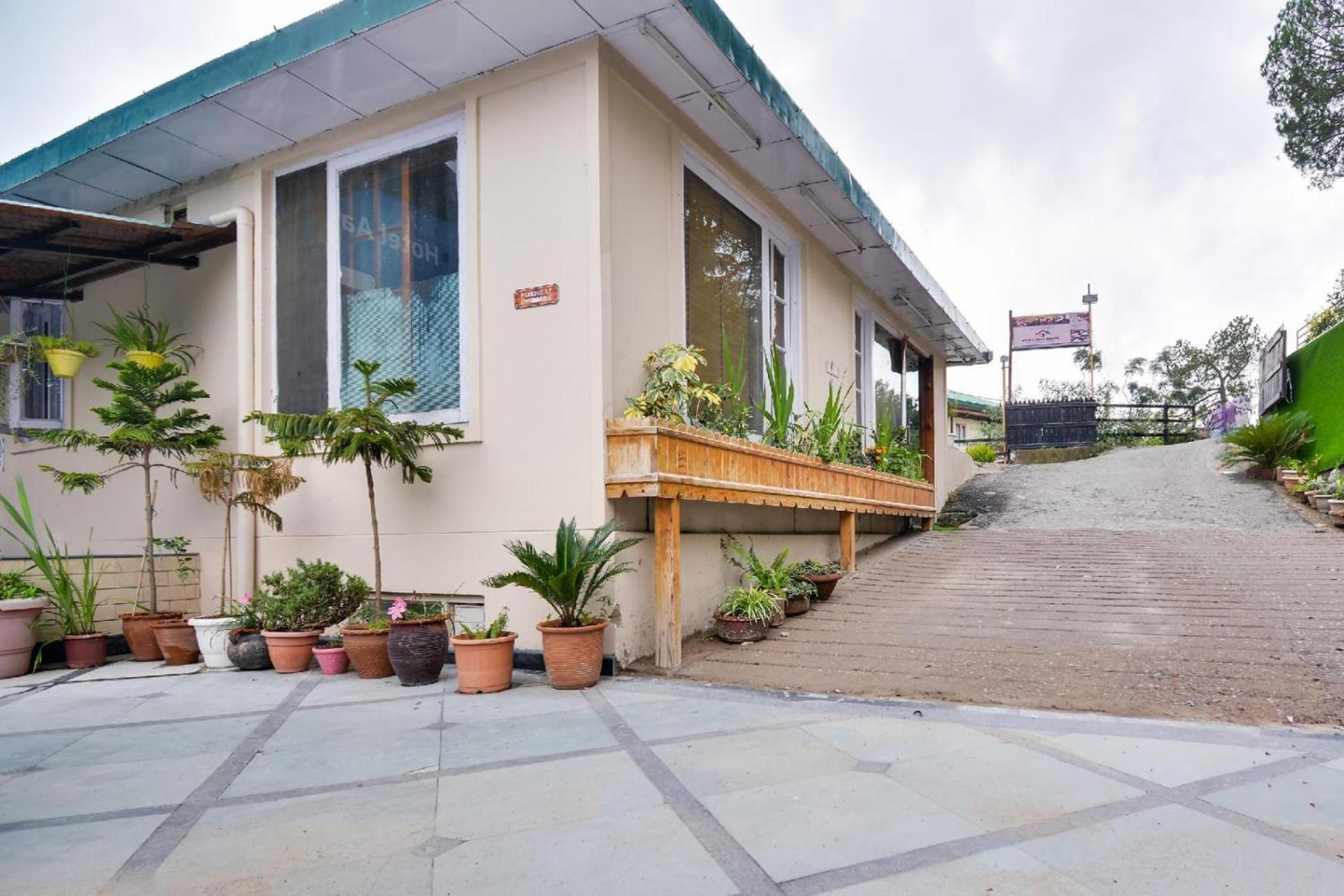 Aangan Regency Hotel Shimla Exterior photo