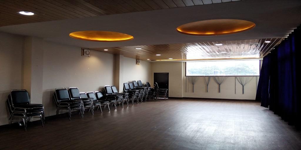 Aangan Regency Hotel Shimla Exterior photo